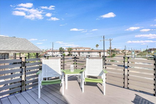 1424 S Eleventh St, Port Aransas, TX 78373