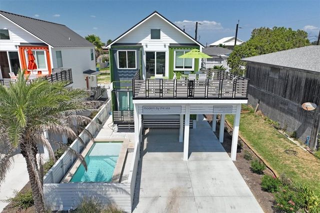 1424 S Eleventh St, Port Aransas, TX 78373