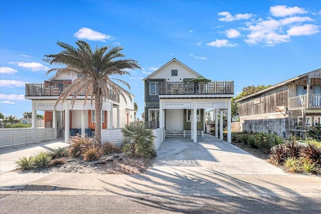 1424 S Eleventh St, Port Aransas, TX 78373