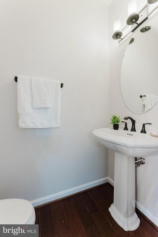 25827 PRIESTERS POND DR, Chantilly, VA 20152