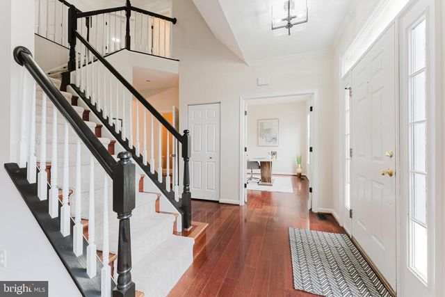 25827 PRIESTERS POND DR, Chantilly, VA 20152