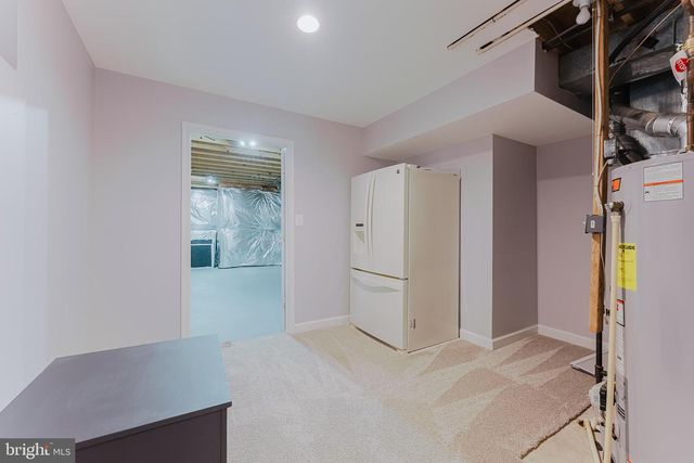 25827 PRIESTERS POND DR, Chantilly, VA 20152