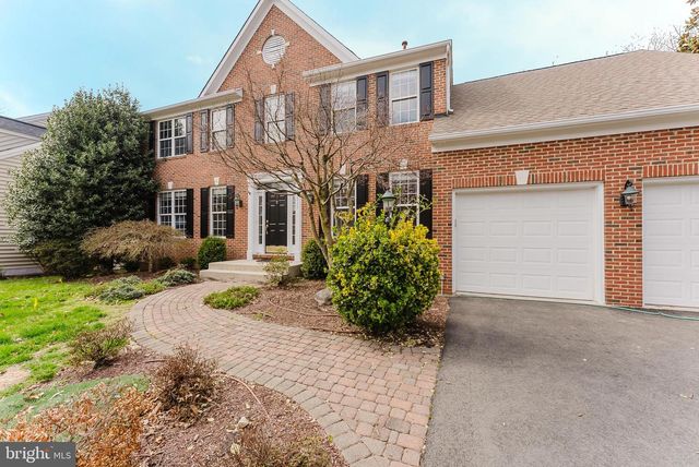 25827 PRIESTERS POND DR, Chantilly, VA 20152