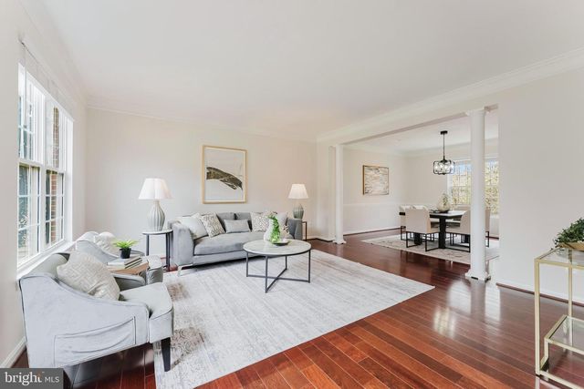 25827 PRIESTERS POND DR, Chantilly, VA 20152