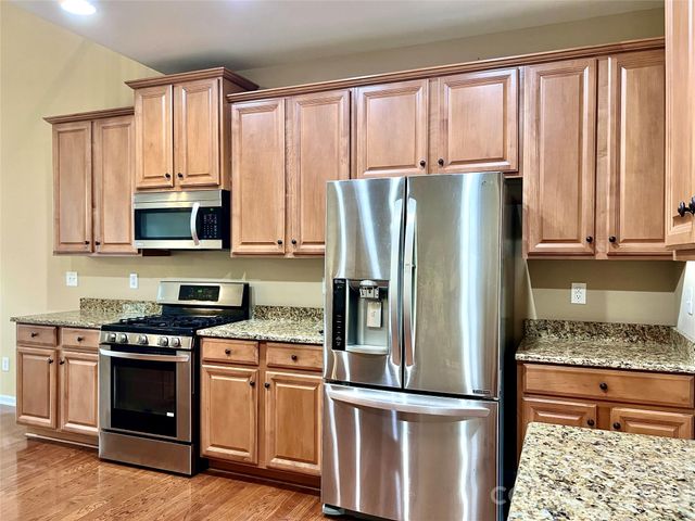 10707 Fred Gutt Drive, Charlotte, NC 28270