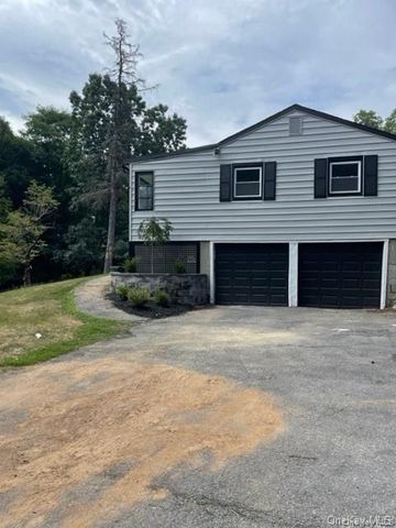 126 Roselawn Road, Highland Mills, NY 10930