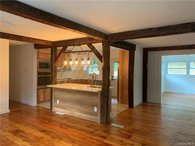 126 Roselawn Road, Highland Mills, NY 10930