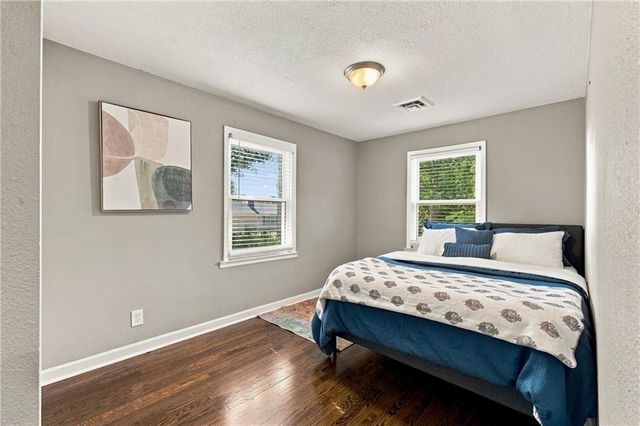 6700 Crisp Avenue, Raytown, MO 64133