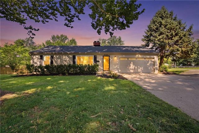 6700 Crisp Avenue, Raytown, MO 64133