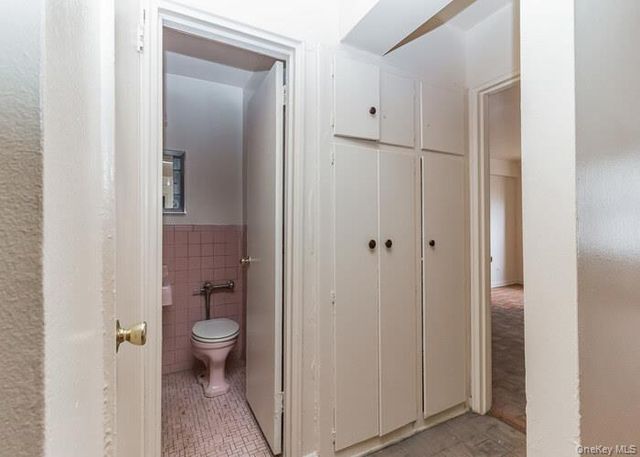 5235 Post Road 1B, Bronx, NY 10471