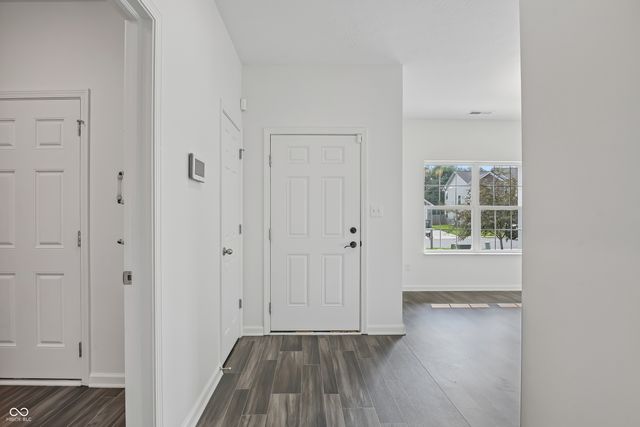 594 Geronimo Drive, Greenfield, IN 46140