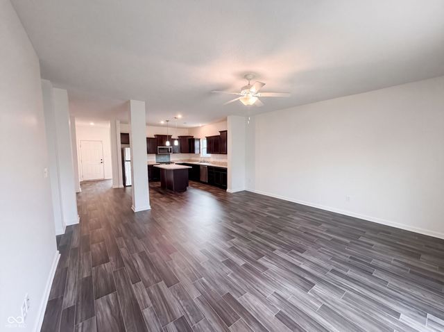 594 Geronimo Drive, Greenfield, IN 46140