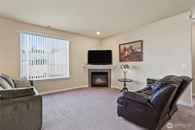 409 Balmer Street SW, Orting, WA 98360