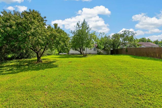 2921 Ironwood Dr, Nashville, TN 37214