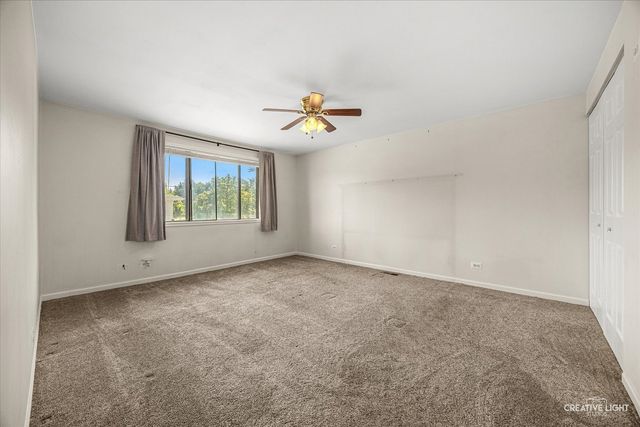 131 Fairlane Court, Bloomingdale, IL 60108