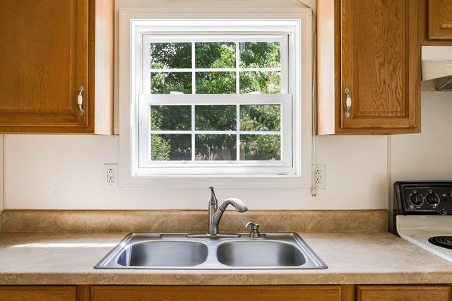 474 STONEY RUN RD, Buena Vista, VA 24416