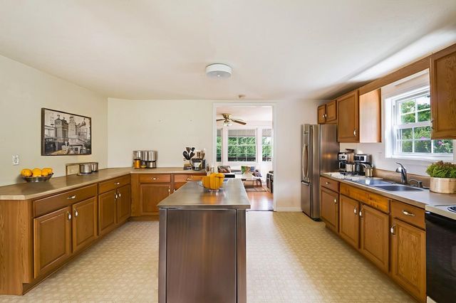 474 STONEY RUN RD, Buena Vista, VA 24416