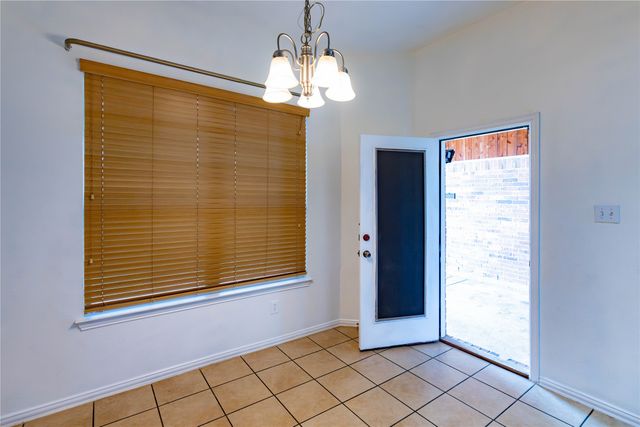 5840 Somerton Drive, Grand Prairie, TX 75052