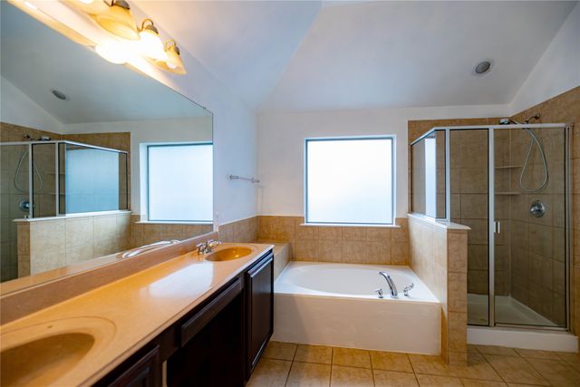 5840 Somerton Drive, Grand Prairie, TX 75052