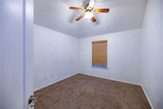 5840 Somerton Drive, Grand Prairie, TX 75052