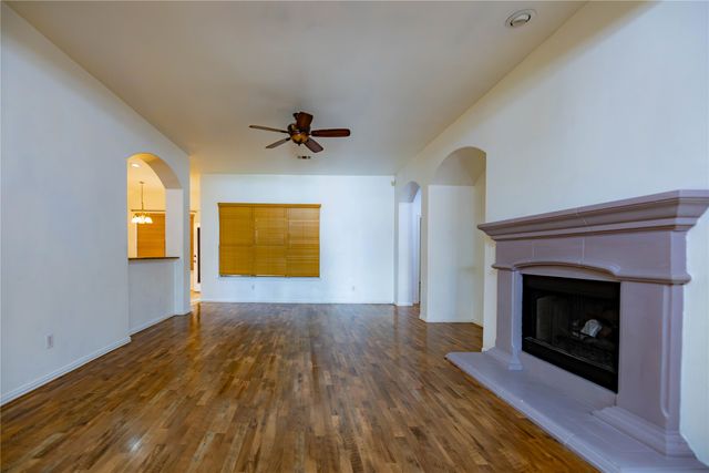 5840 Somerton Drive, Grand Prairie, TX 75052