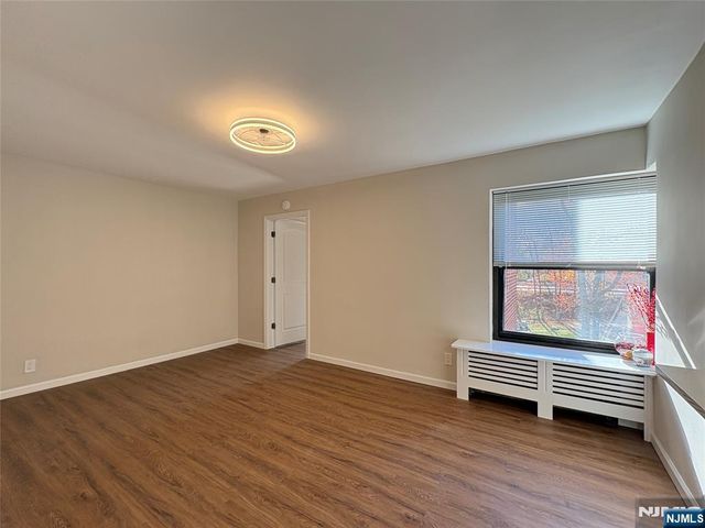 2329 Hudson Terrace C3, Fort Lee, NJ 07024