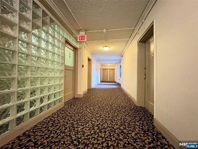 2329 Hudson Terrace C3, Fort Lee, NJ 07024