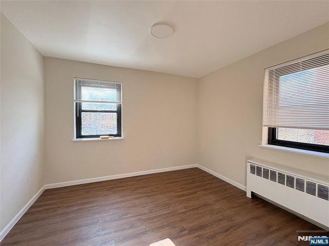 2329 Hudson Terrace C3, Fort Lee, NJ 07024