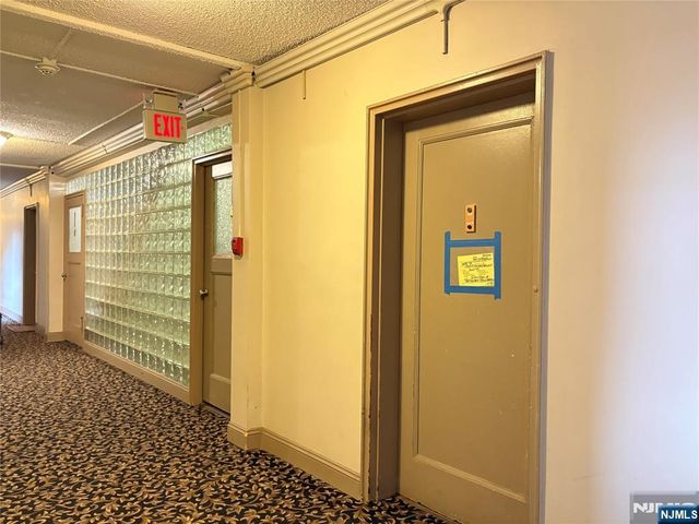 2329 Hudson Terrace C3, Fort Lee, NJ 07024