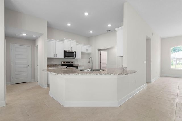 52 UNDERSHIRE PATH, Palm Coast, FL 32164