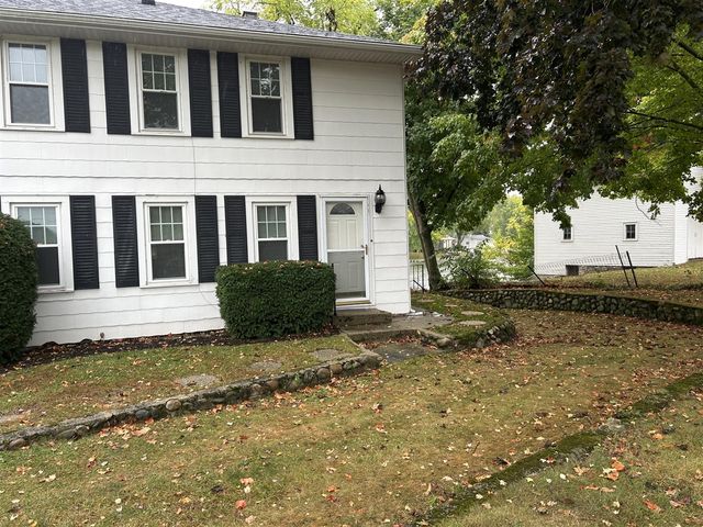 210 E South Street, Colon, MI 49040