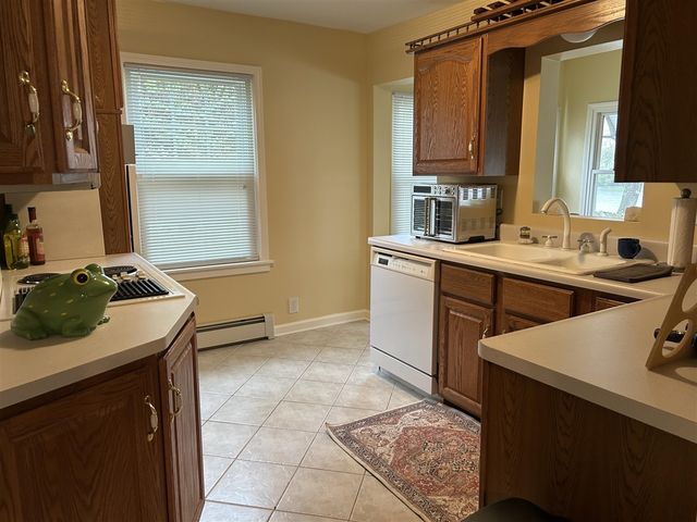 210 E South Street, Colon, MI 49040