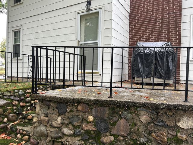 210 E South Street, Colon, MI 49040