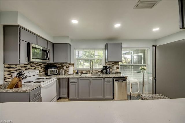 510 SW 51st TER, Cape Coral, FL 33914