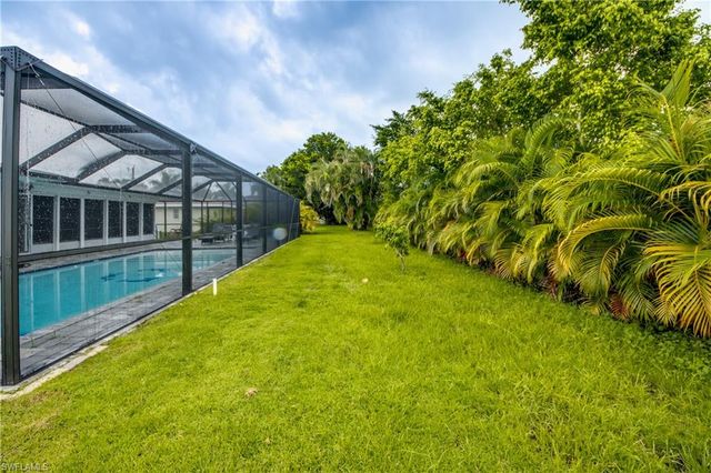 510 SW 51st TER, Cape Coral, FL 33914