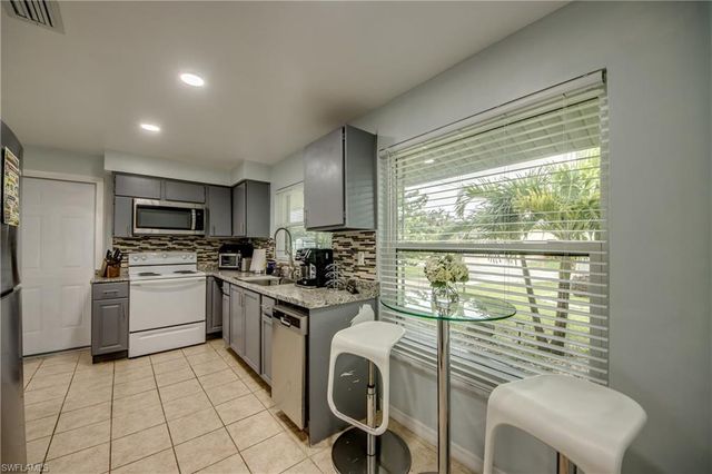 510 SW 51st TER, Cape Coral, FL 33914