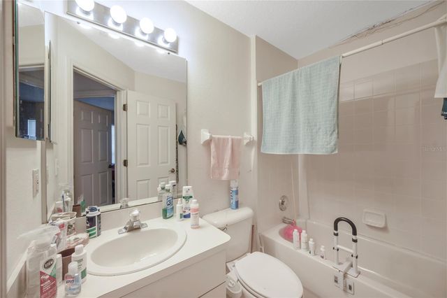 519 SUMMER SAILS DRIVE, Valrico, FL 33594