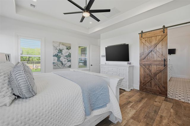 1726 County Road 1255, Savoy, TX 75479