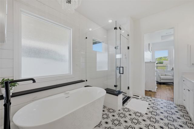 1726 County Road 1255, Savoy, TX 75479