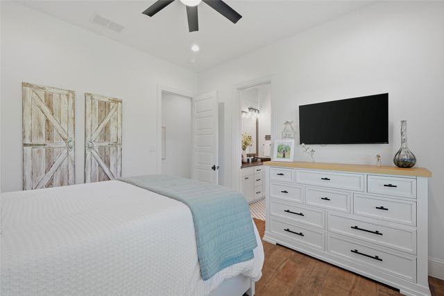 1726 County Road 1255, Savoy, TX 75479
