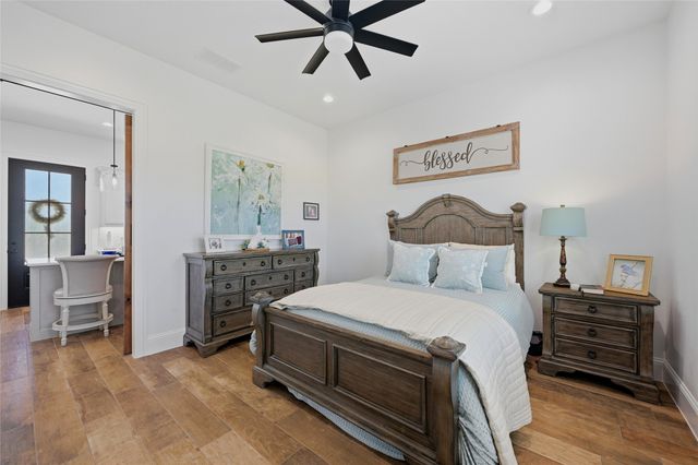 1726 County Road 1255, Savoy, TX 75479