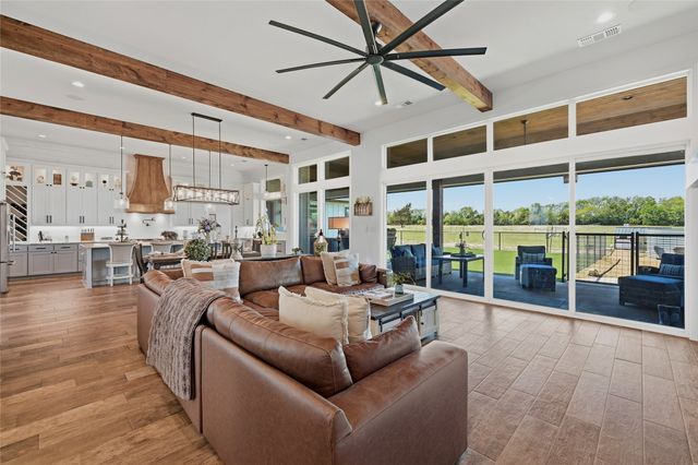 1726 County Road 1255, Savoy, TX 75479