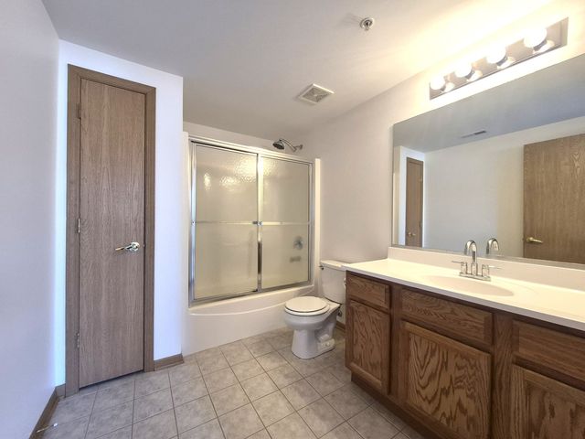 16610 Liberty Circle 1N, Orland Park, IL 60467