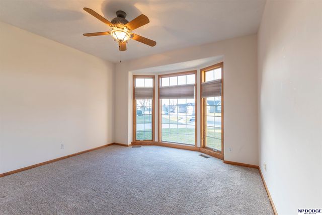 7825 S 94th Street, La Vista, NE 68128