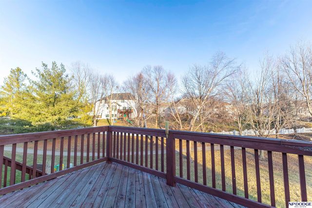 7825 S 94th Street, La Vista, NE 68128