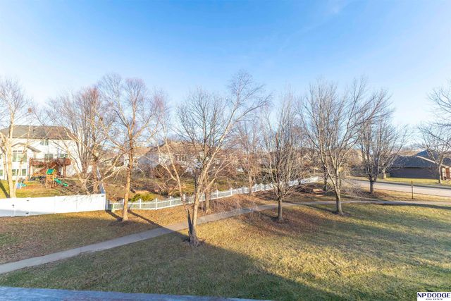 7825 S 94th Street, La Vista, NE 68128