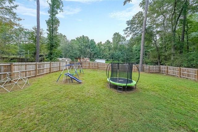 820 Bridgewater Way SE, Conyers, GA 30094