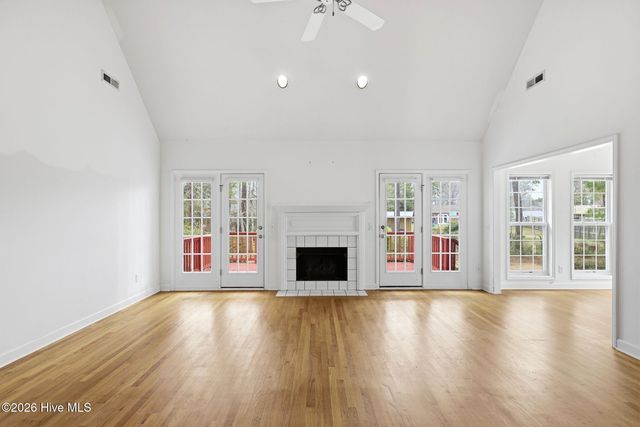 5904 Headsail Court, Wilmington, NC 28409