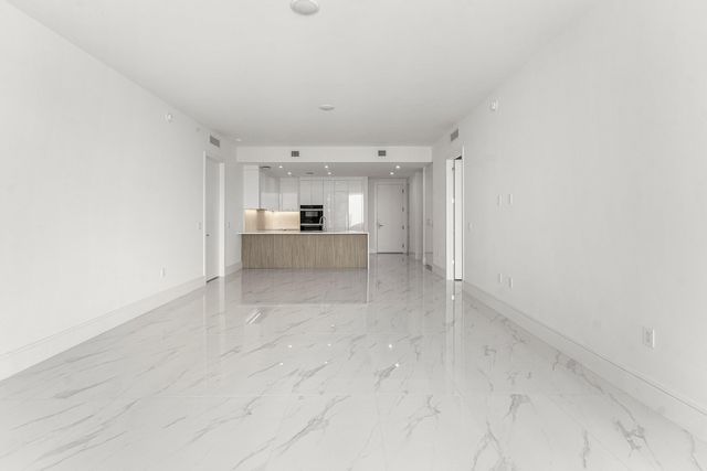 220 Lake Shore Drive 1015, Lake Park, FL 33403