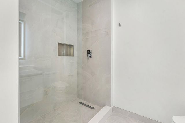 220 Lake Shore Drive 1015, Lake Park, FL 33403